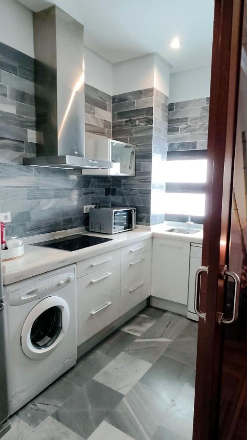 Selecta Elegante Apartamento Con Patio En Centro Historico Севилья Экстерьер фото